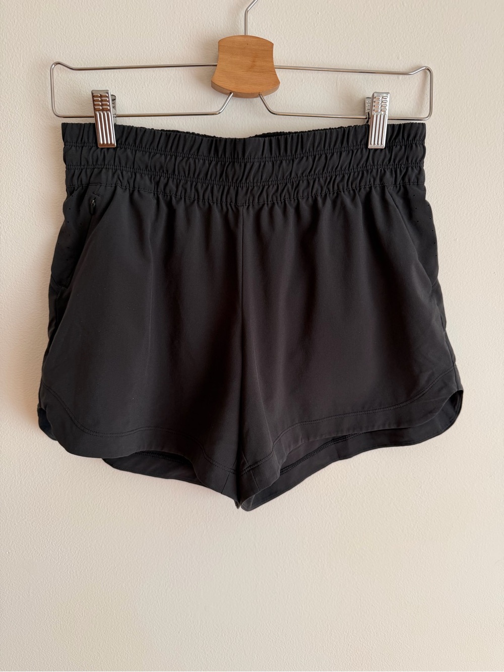 REI Co-op Swiftland Running Shorts Black Smocked Waist Pockets Liner Extra Small